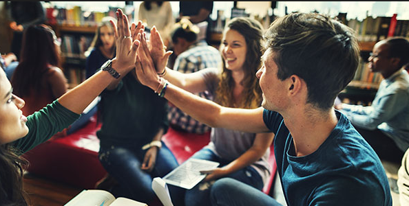 Diagrama de arquitectura del sistema con módulos principales.